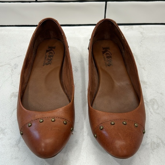 Korks Kork-Ease Cognac Brown Leather Studded ‘Anabel’ Slip On Flats 6.5 / 37 - Picture 2 of 16